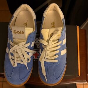 Gola Elan Women's Sneaker in
Blue and white!